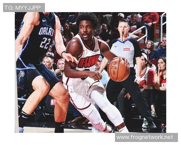 2004年NBA火箭与魔术对决回顾：经典比赛瞬间与球员表现分析